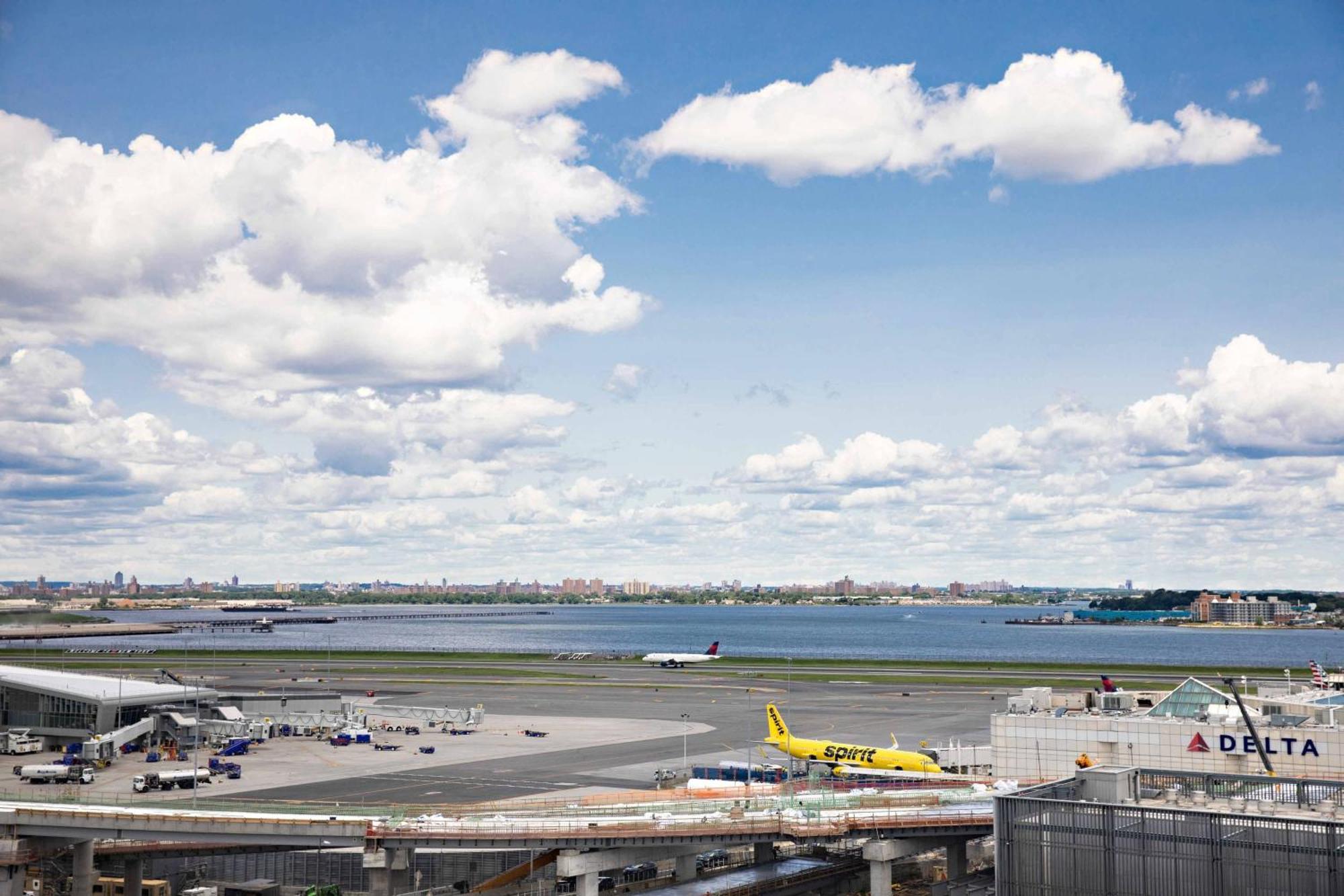 Hotel New York Laguardia Airport Marriott Esterno foto