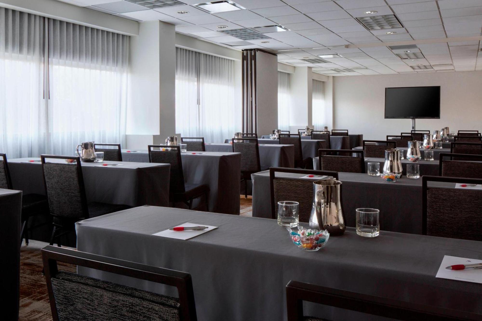 Hotel New York Laguardia Airport Marriott Esterno foto